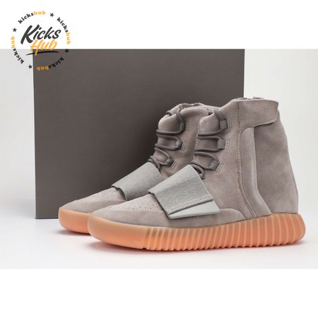 YEEZY Boost 750 Light Grey Glow Size: 40-48