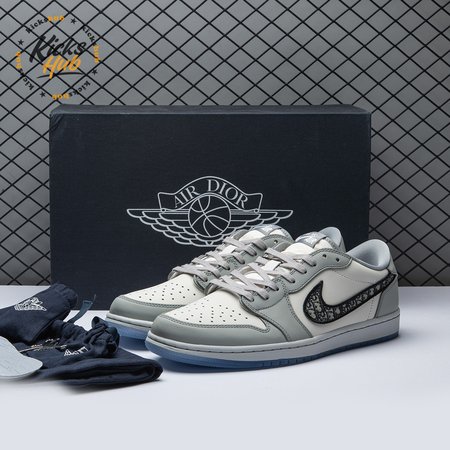 Jordan 1 Retro Low Dior Size 40-47.5